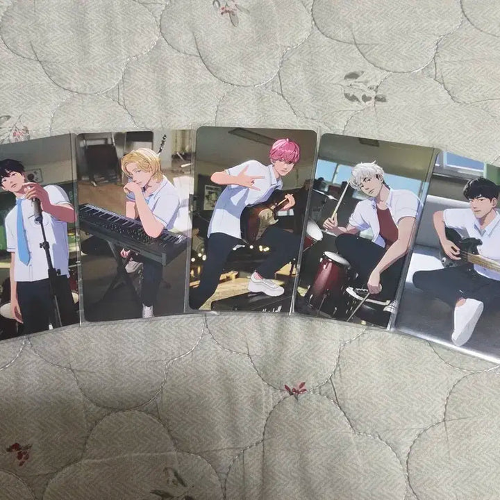 플레이브 여섯번째 여름 미공포 판매