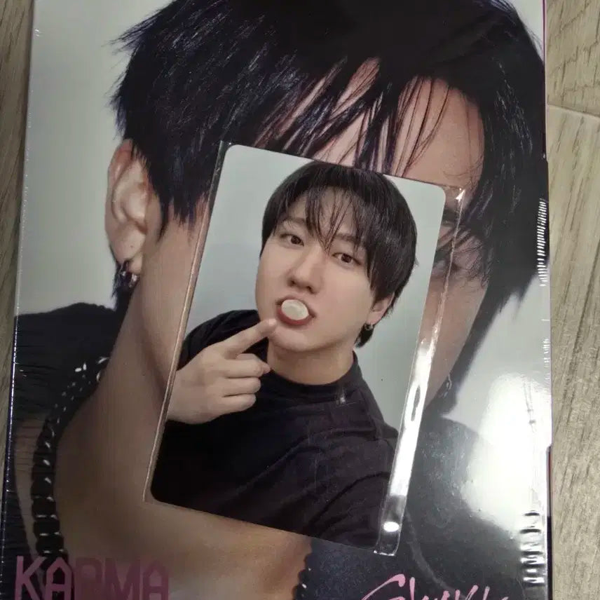 창빈:))스트레이키즈 팬즈샵 영통 풍선껌 포카