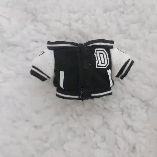 데이식스 데니멀즈 바시티(플러쉬 아웃핏)