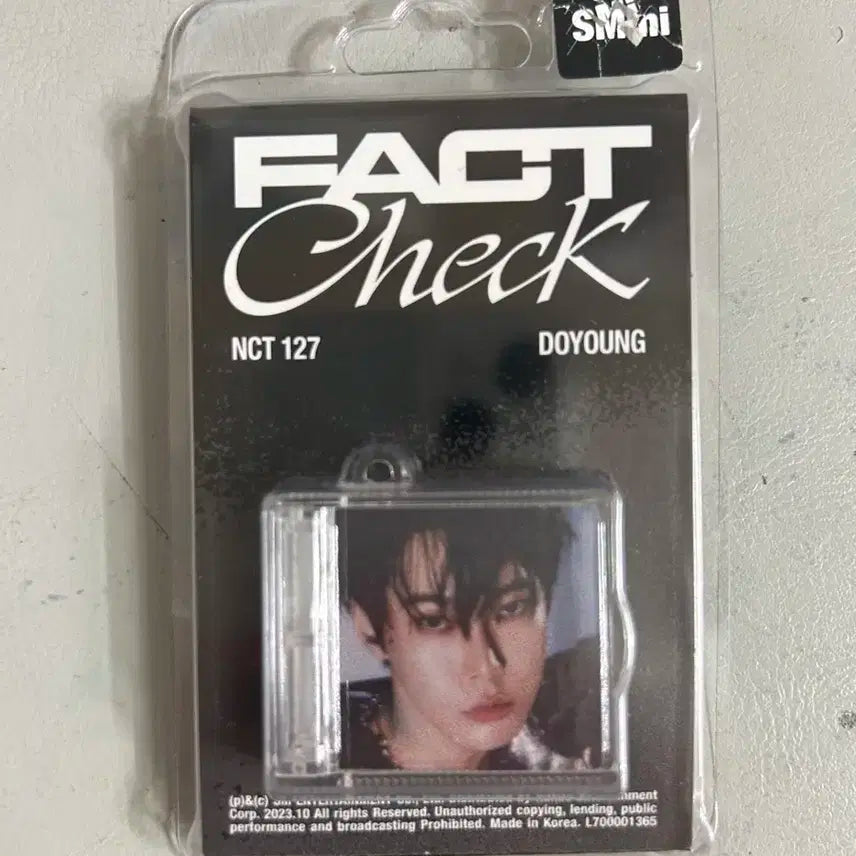 NCT 127 팩트체크 도영 앨범 키링 엔시티