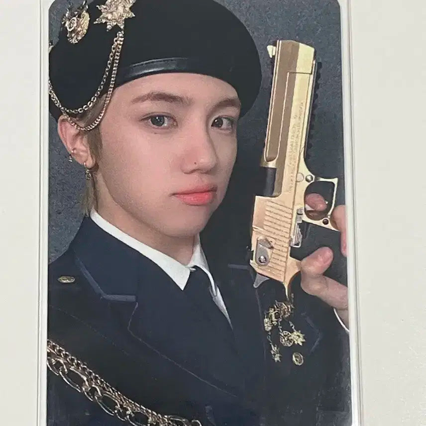 크래비티 성민 썬시커 제복 공방 포카