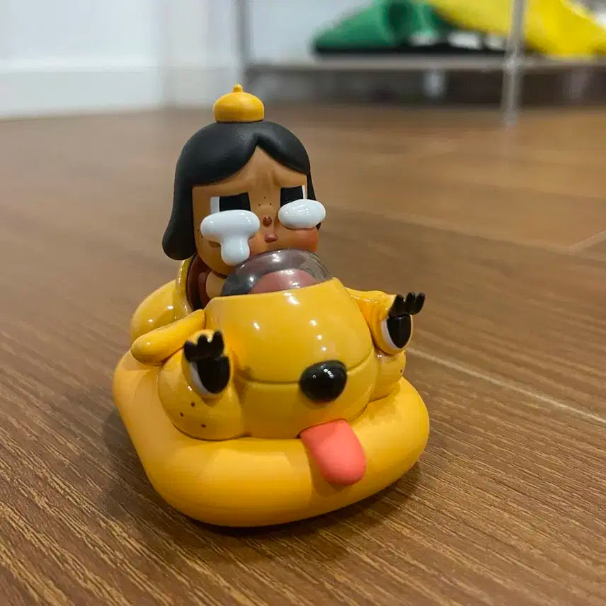 크라이베이비 자동차 피규어