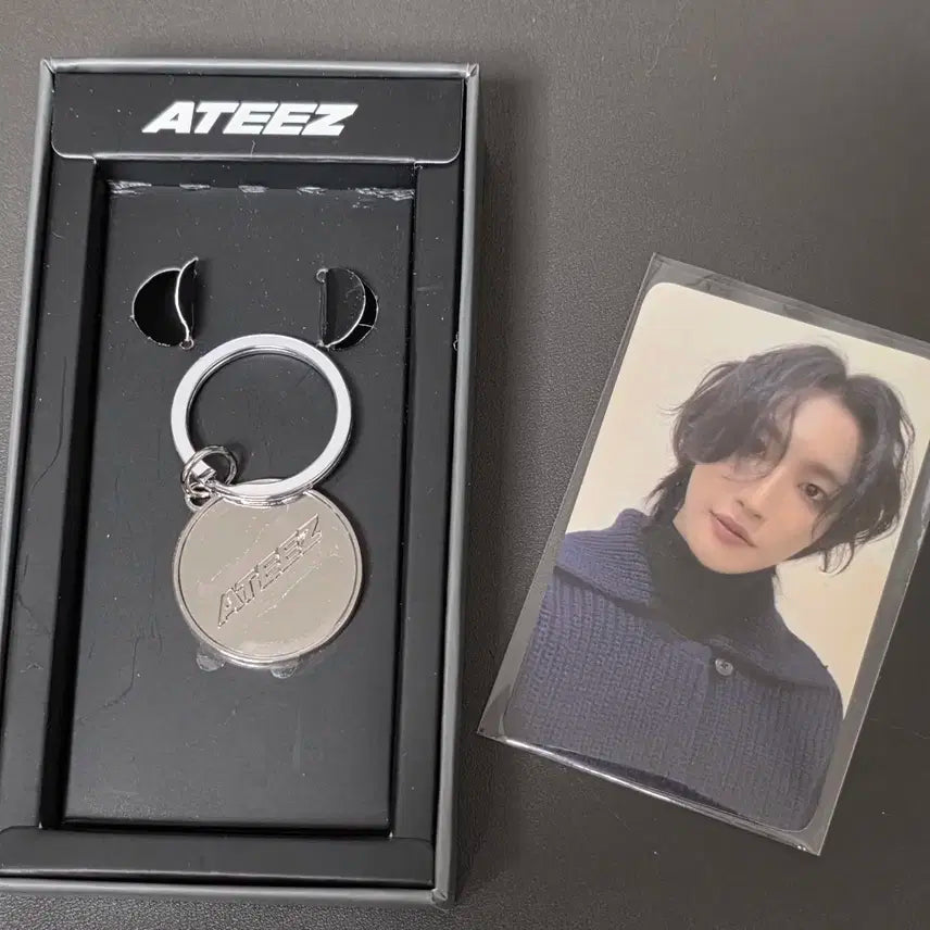 에이티즈 8room 팝업 럭드 키링 성화