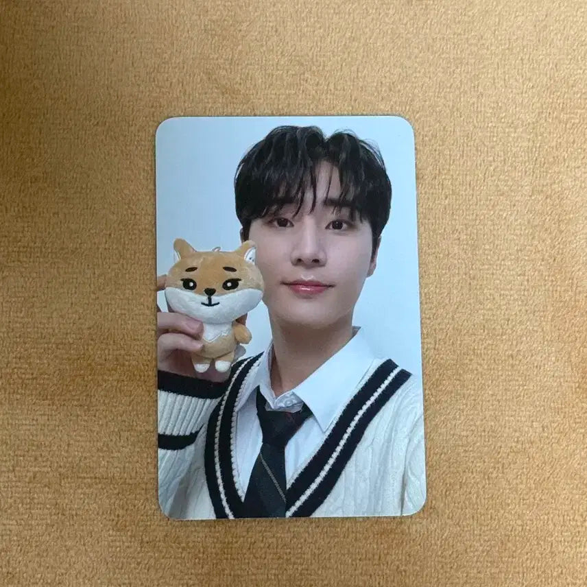 데이식스 영케이 벚꽃콘 아크릴스탠드 포카