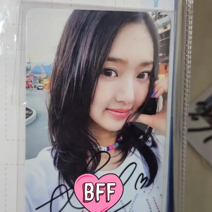 키키 싸인 이솔 댄싱어론 공방포카