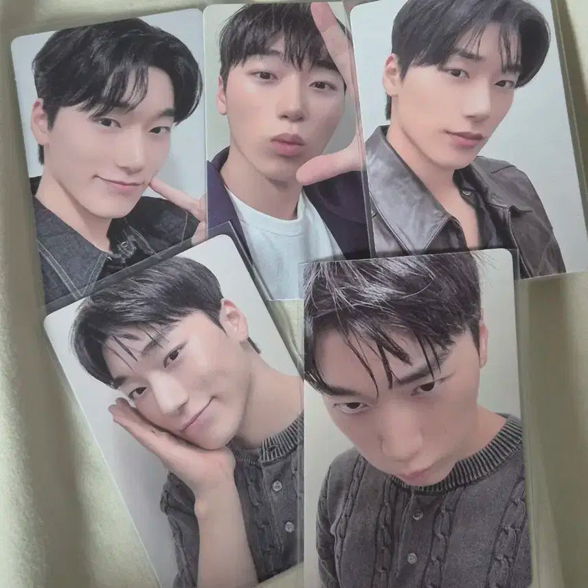 에이티즈 7주년 팝업 에잇룸 ateez 8room 최산 트레카 드볼세트