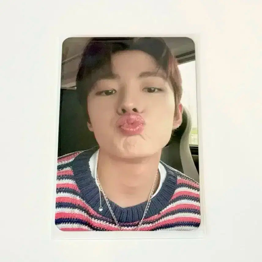 엔시티위시 유우시 팝팝 초회 한정판 뽀뽀 포카 양도합니다 !