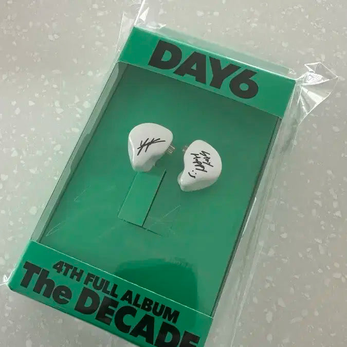 데이식스 영케이 인이어 미개봉 새상품