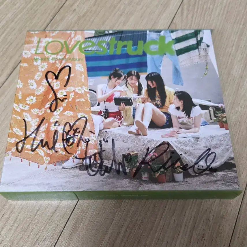 하이키 Hikey lovestruck 친필싸인 포카 비매앨범