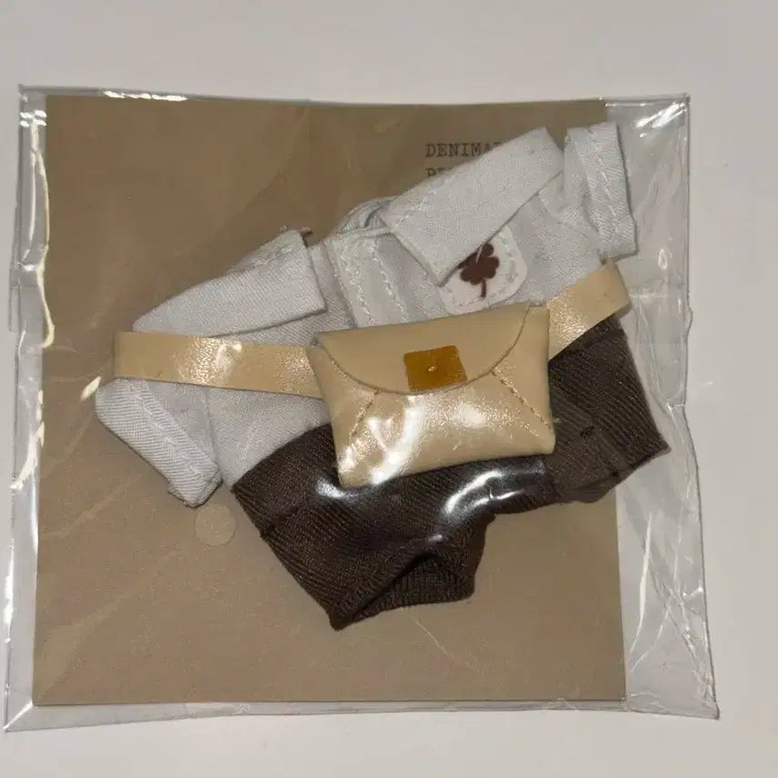 데이식스 데니멀즈 23클콘 옷