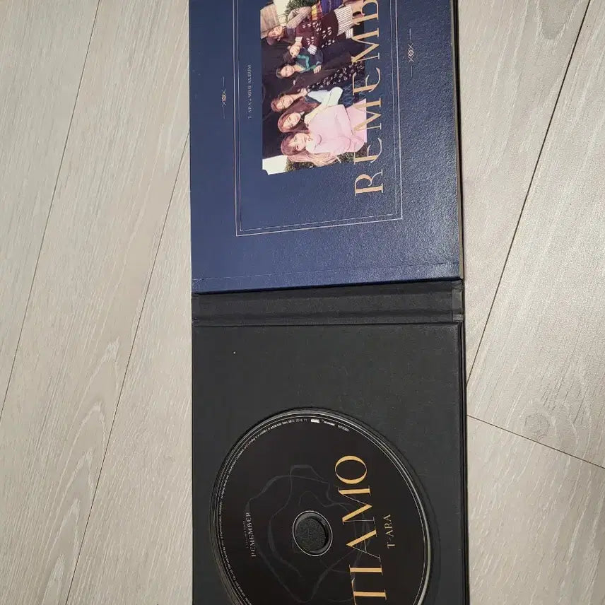 티아라 REMEMBER 친필 사인 앨범