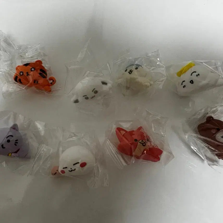 8ROOM 피규어 세트