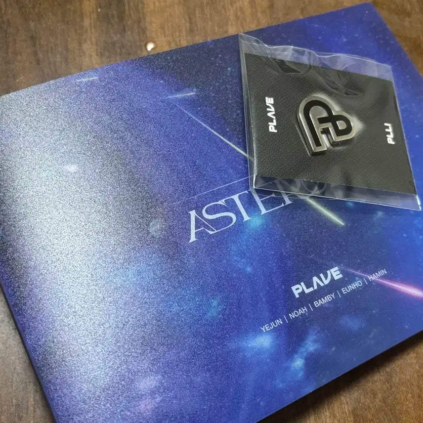 플레이브 밤비/밤비유닛 포카 및 1기 멤버십 바인더 일괄