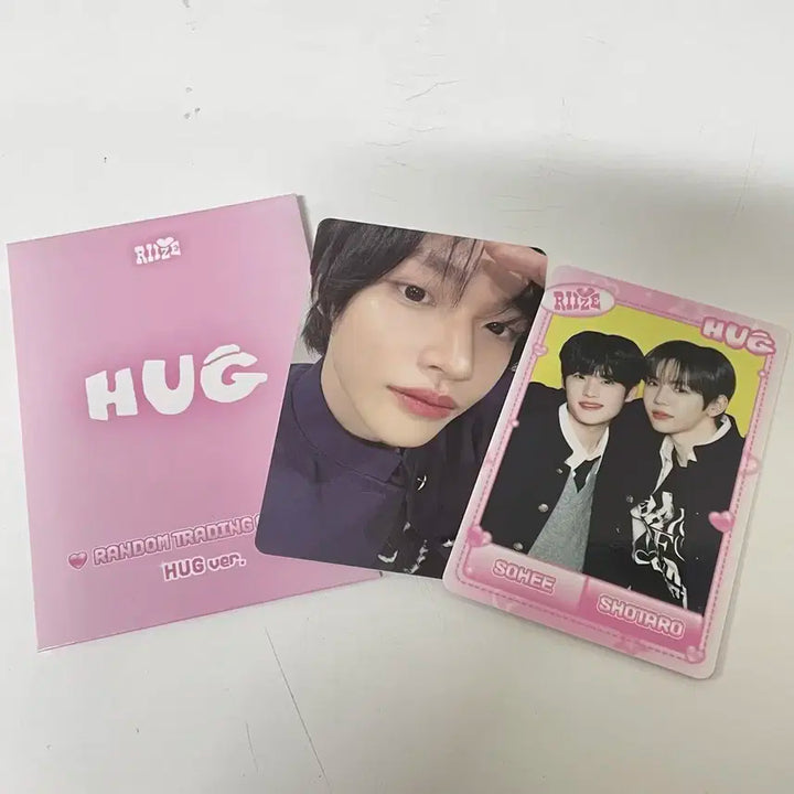 라이즈 허그 랜덤 포토카드