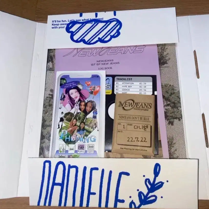 뉴진스 newjeans 1집 앨범 블루북 다니엘