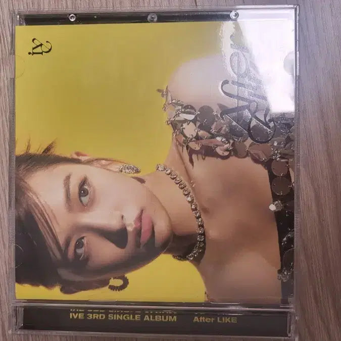 아이브 앨범 원가 이하 판매 (구성품 다 있어용)