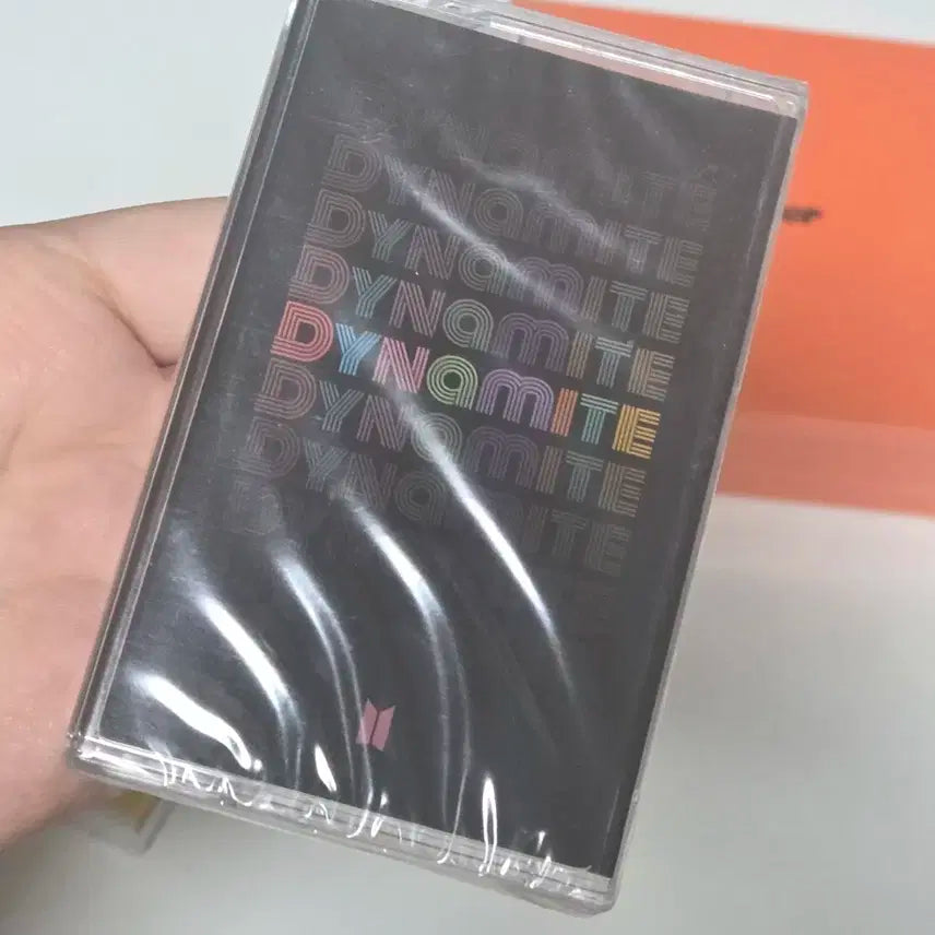 BTS 방탄 버터 + 다이너마이트 카세트테이프 미개봉 세트