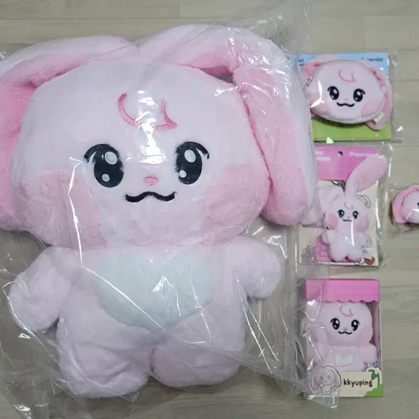 엔시티드림 재민 뀨핑 미개봉일괄 대형인형 뱃지 파우치 인형키링