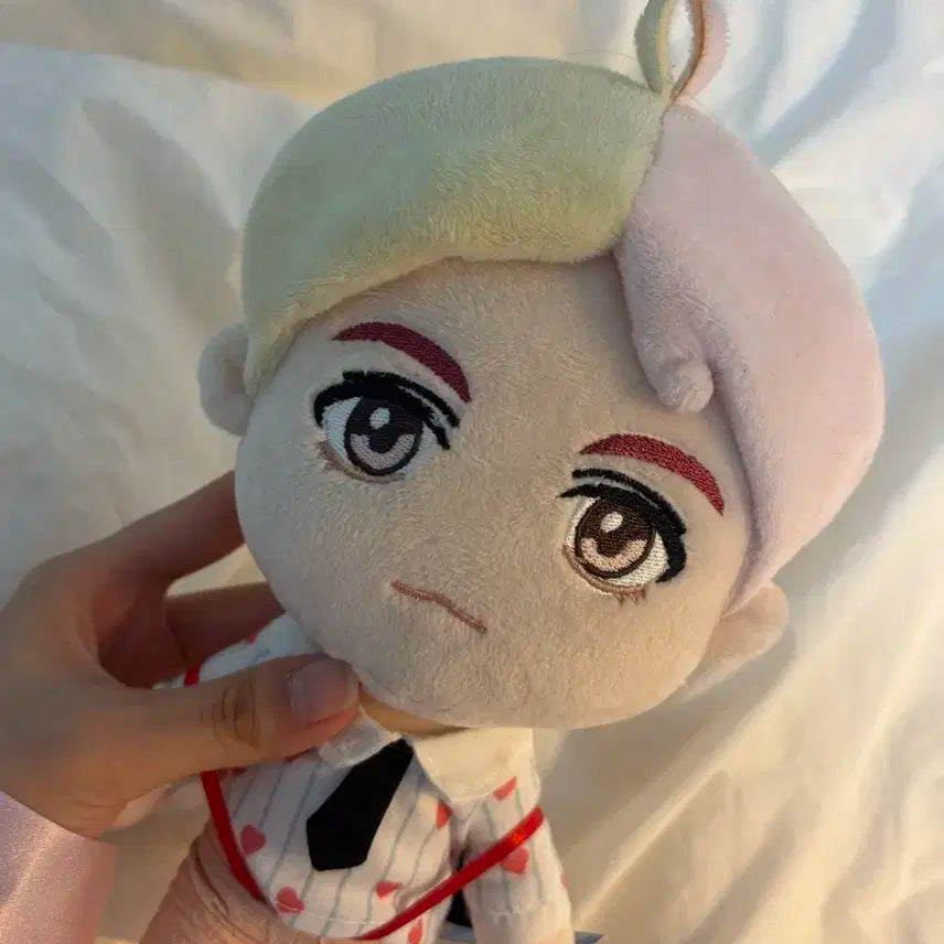 방탄소년단 뷔 인형