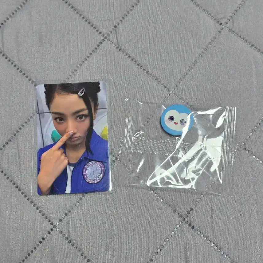 트와이스 10주년 밥업 지효 포카 +나연 배지 입장 선물