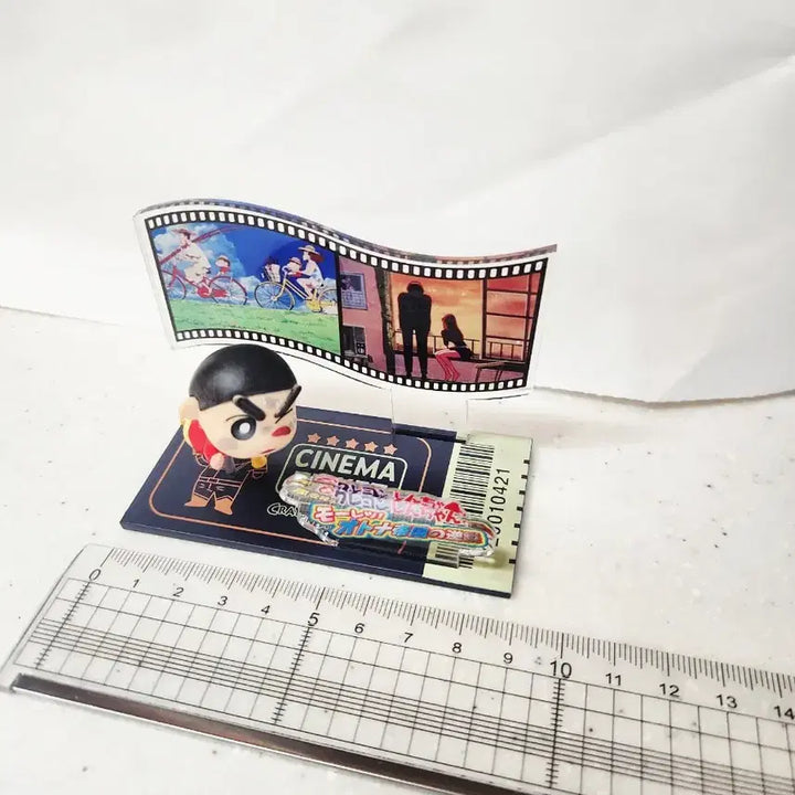 짱구 극장판 피규어 중고판매