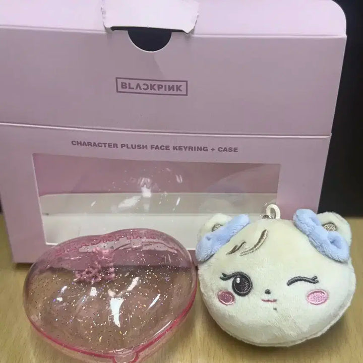 블랙핑크 로제 로지 rosie 데드라인 페이스키링 MD