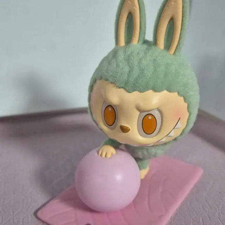 팝마트 라부부 요가피규어