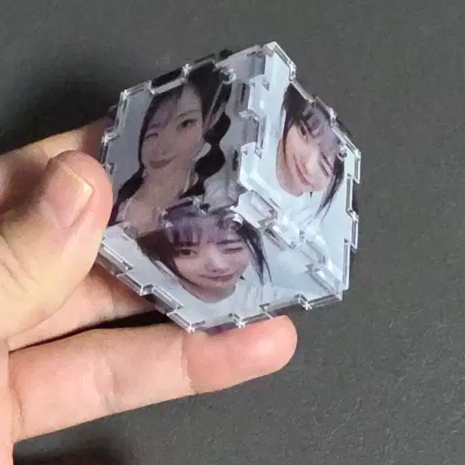 QWER 2주년 팝업 퍼즐키링 큐브