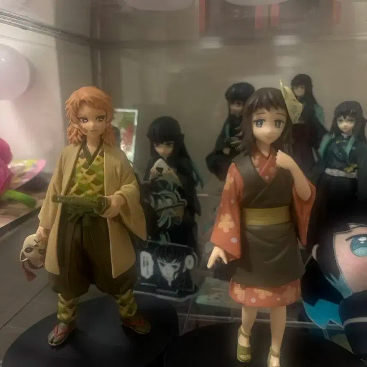 사비토 마토모 피규어