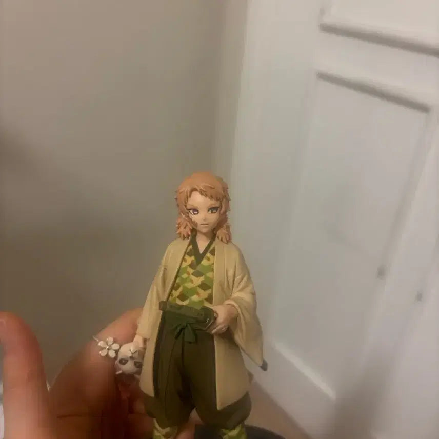 사비토 마토모 피규어