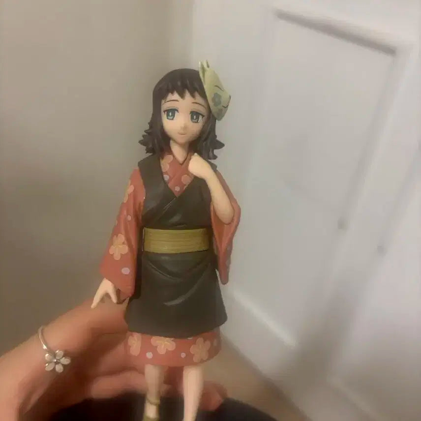 사비토 마토모 피규어