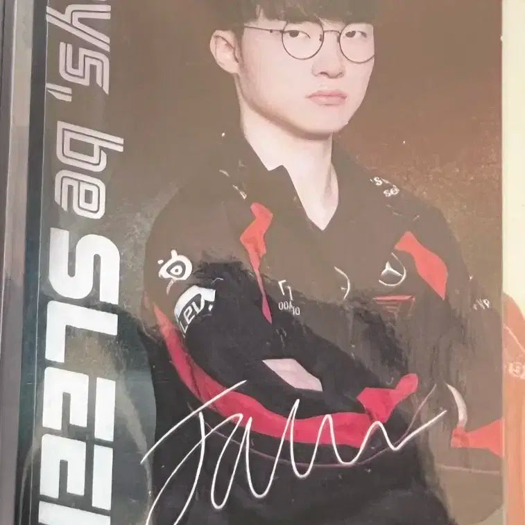 Sleek T1 페이커 포토카드 양도합니다!