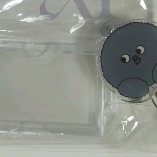 QWER 2주년 팝업 바위게 사원증 양도해용! 쵸단마젠타히나시연