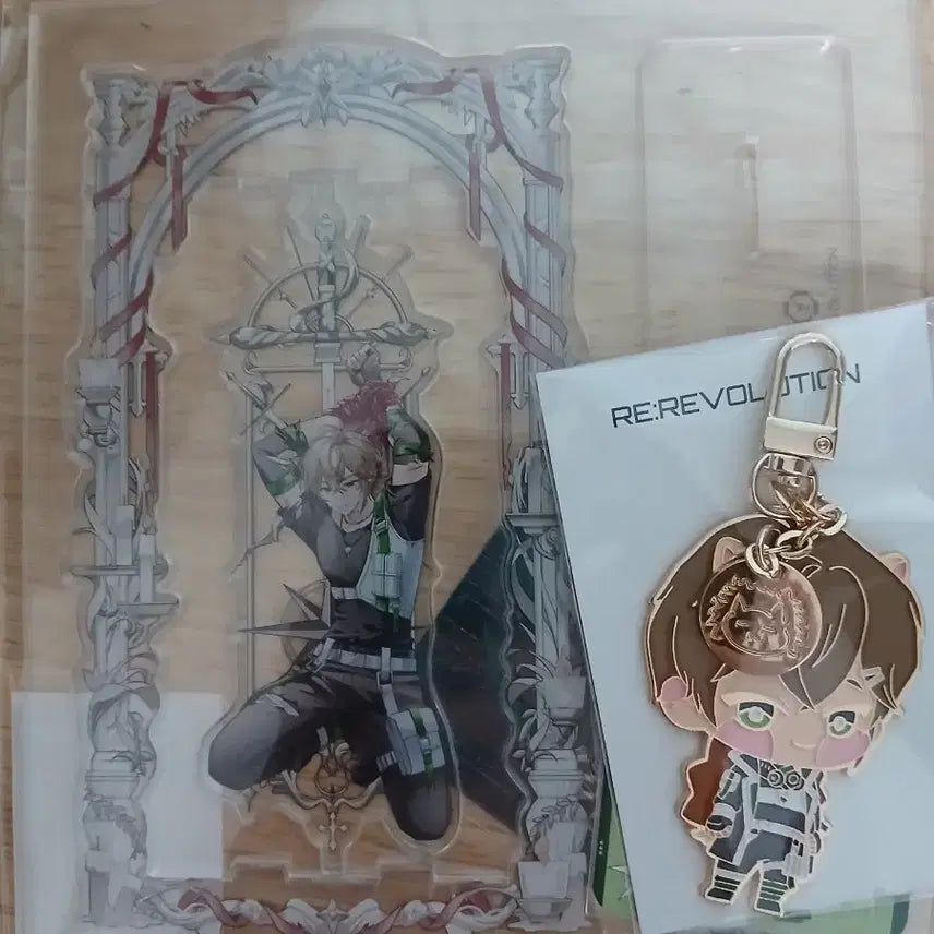 리레볼루션 오뉴 4주년 키링, 스텐드 판매