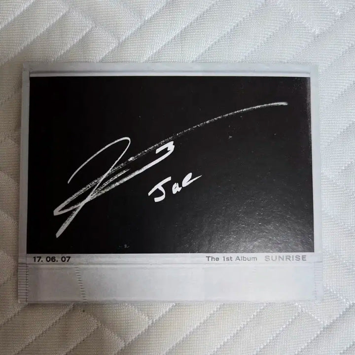 데이식스 선라이즈 전멤버 제이 Jae 사인 폴라로이드