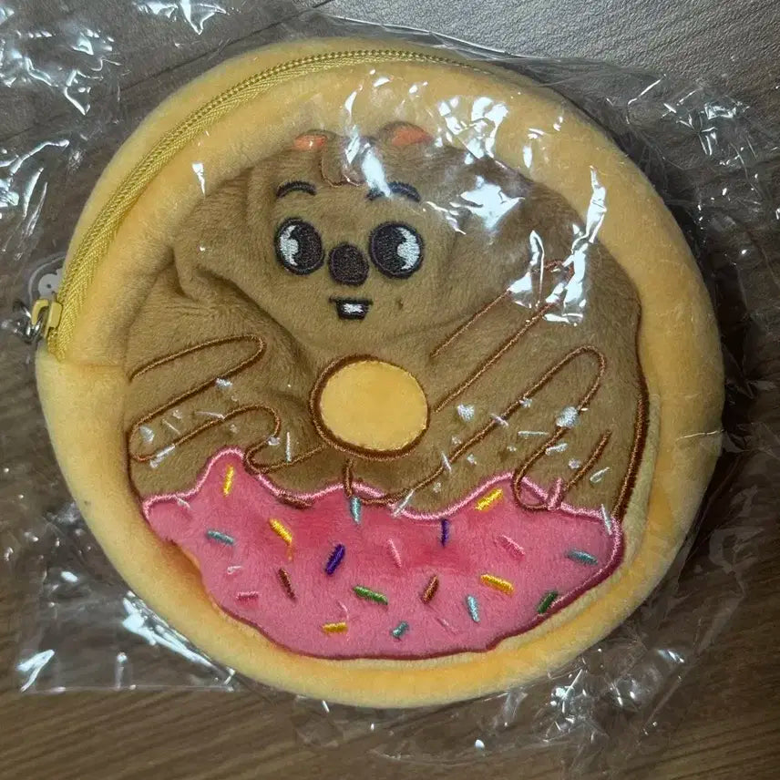 스트레이키즈 한쿼카 한지성 스키주 개똥이 도넛