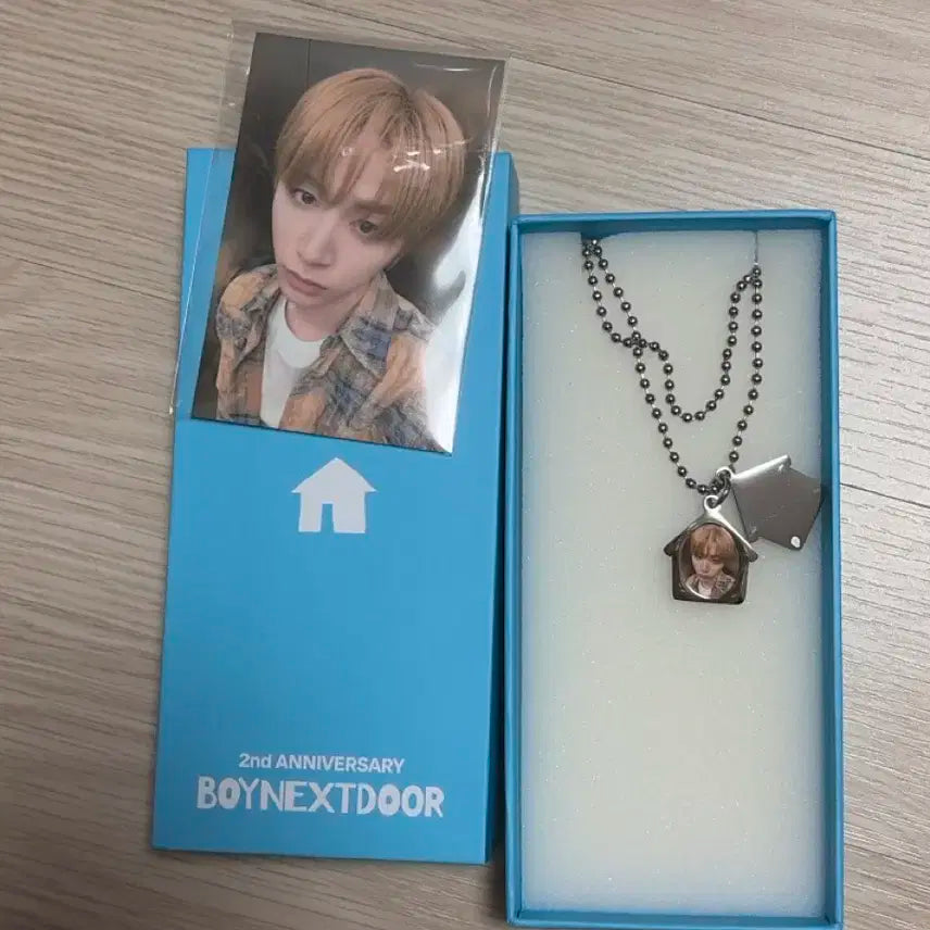 보넥도 태산 2주년 목걸이+포카 팝니다.