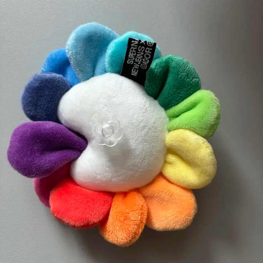 뉴진스 무라카미 플러시 스티콘 판매해요!!