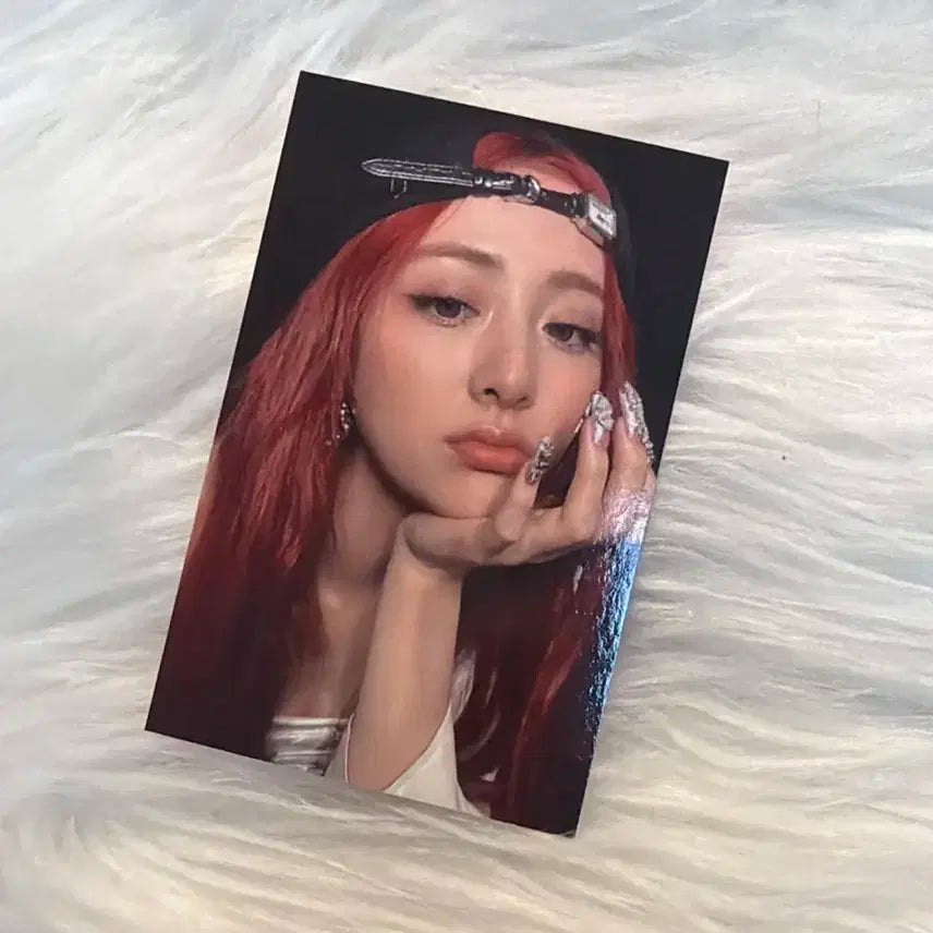 르세라핌 허윤진 스탬프북 이벤트 럭키드로우 EASY yunjin