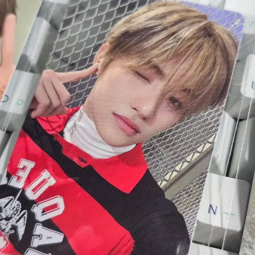 투어스 지훈 playhard 특전 포카 3종 set