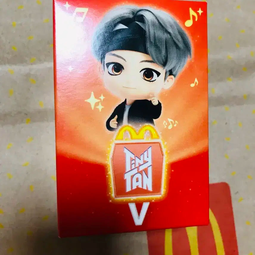 맥도날드 BTS TinyTAN 피규어 뷔, bts V