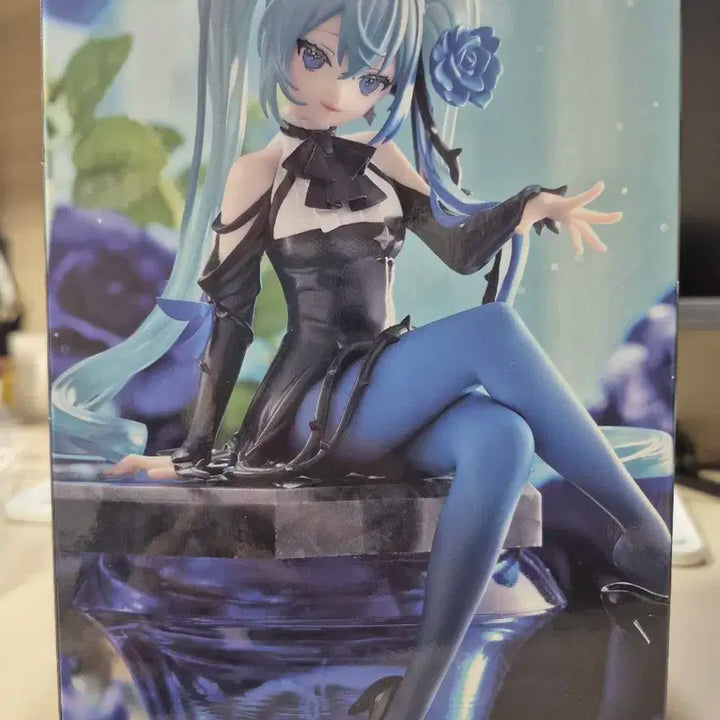 후류(FuRyu) 하츠네 미쿠 누들 스토퍼 피규어 - 푸른장미