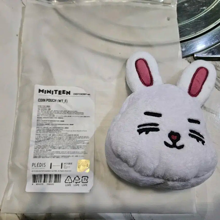 새상품) 세븐틴 미니틴 코인 파우치 판매합니다