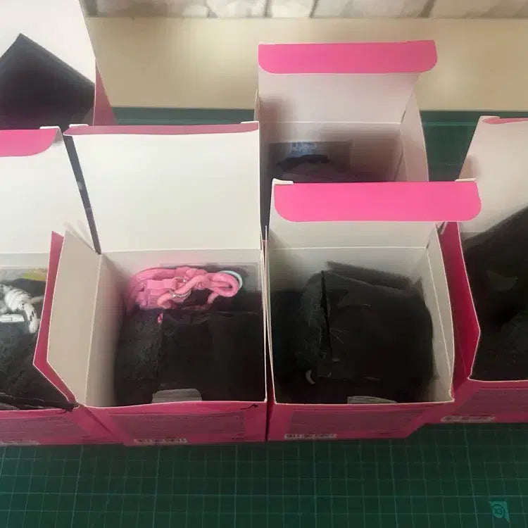 QWER 2주년 팝업 보이스 키링