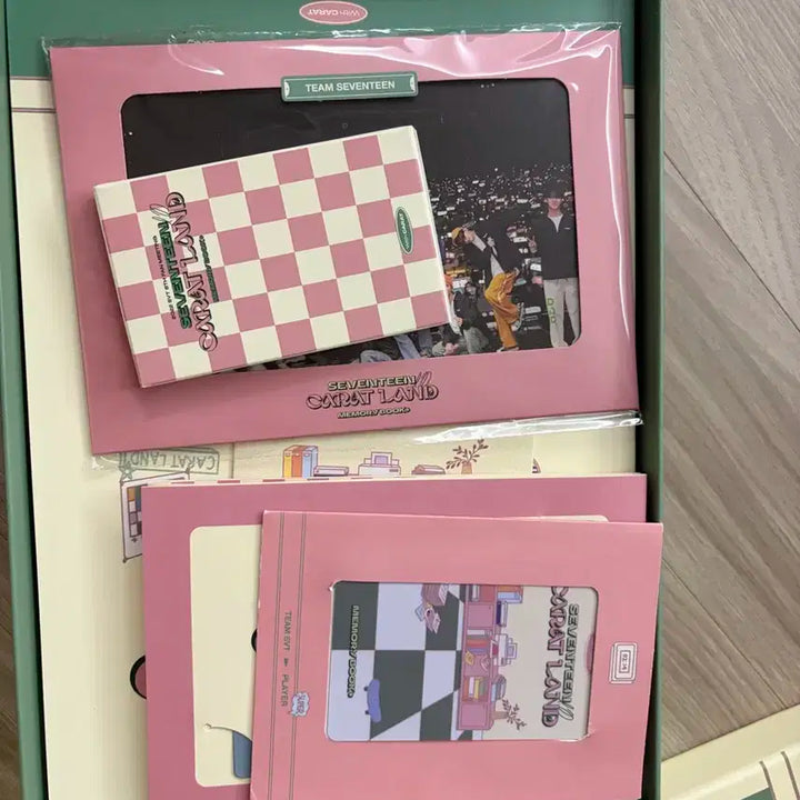 세븐틴 캐럿랜드 메모리북 개봉앨범