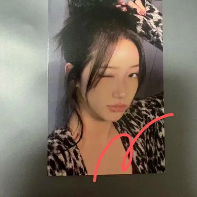 르세라핌 카즈라 공방 포카 양도