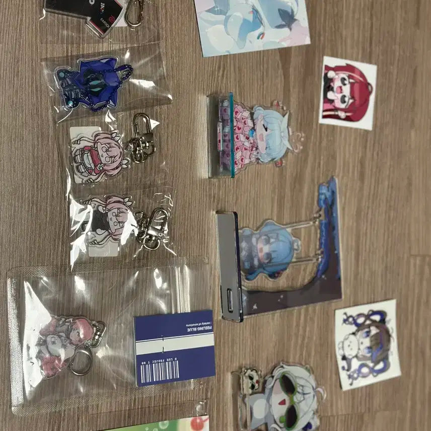 스텔라이브&블루아카이브 등 아크릴 스탠드랑 키링 팔아요