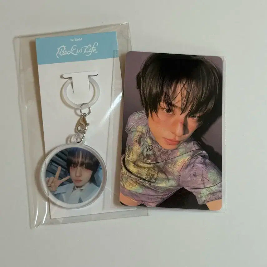 앤팀 백투라이프 타키 위버스 특전 포카 아크릴참 키링