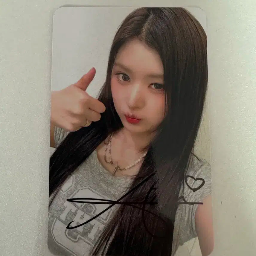 피프티피프티 fiftyfifty 아육대 친필 싸인 포카 양도