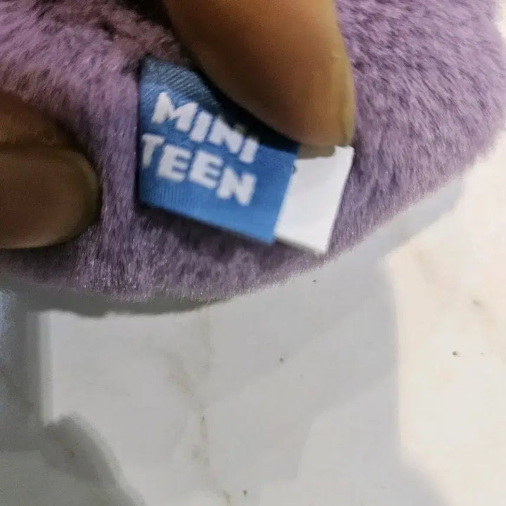 새상품) 세븐틴 미니틴 폭스던지 키링 인형 키홀더 판매합니다